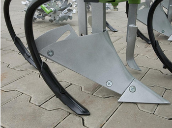 New Soil tillage equipment Bomet Jäthacke / Hoe ridger / Butteuse / Rincalzatore assolcatore / Полольник-окучник / Obsypnik: picture 5