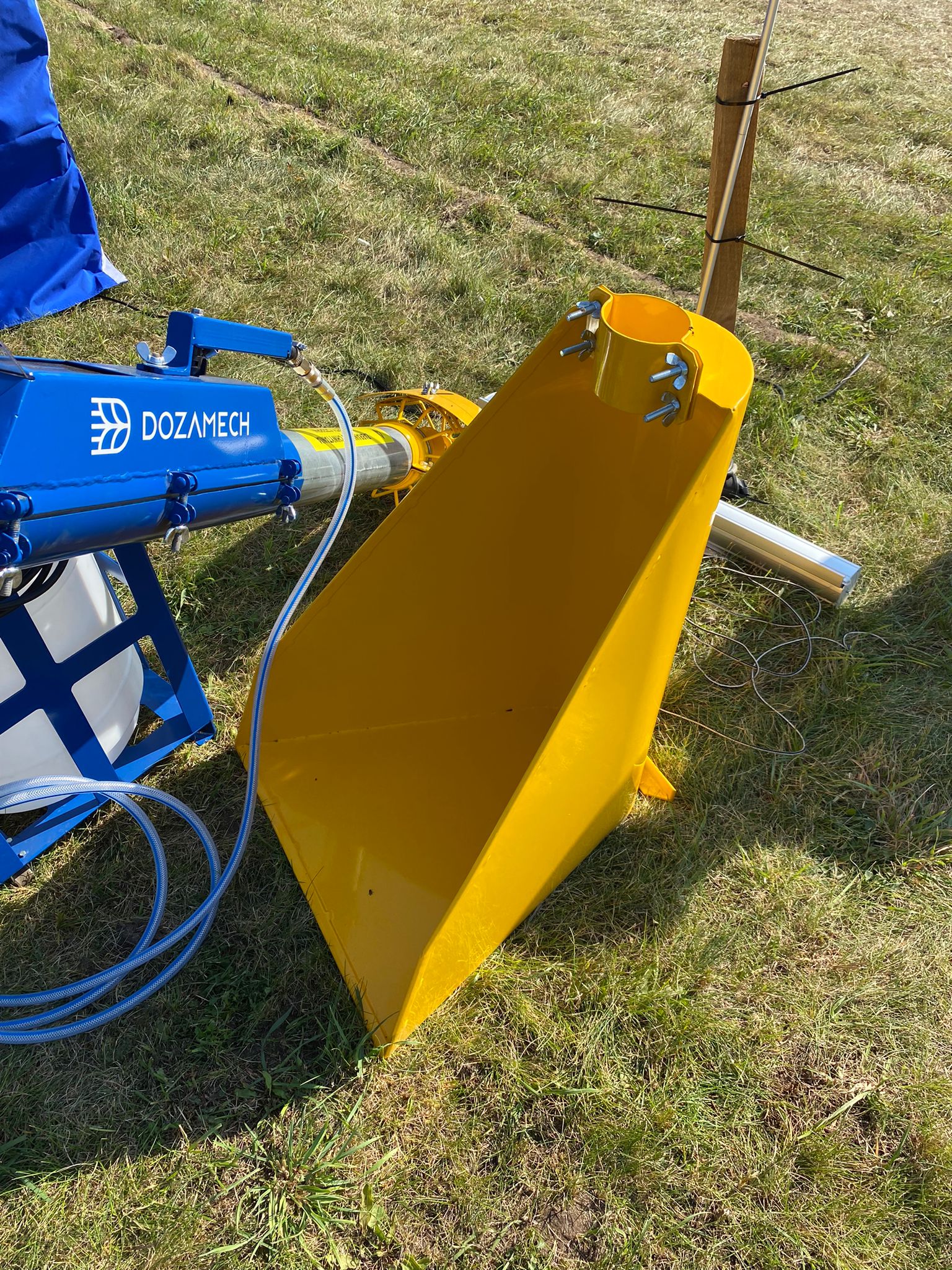 Leasing of Dozamech Förderschnecke / Screw conveyor / Convoyeur a vis / Transportador de tornillo / Trasportatore a coclea / Шнековый конвейер / Przenośnik ślimakowy T-403 Dozamech Förderschnecke / Screw conveyor / Convoyeur a vis / Transportador de tornillo / Trasportatore a coclea / Шнековый конвейер / Przenośnik ślimakowy T-403: picture 4 Leasing of Dozamech Förderschnecke / Screw conveyor / Convoyeur a vis / Transportador de tornillo / Trasportatore a coclea / Шнековый конвейер / Przenośnik ślimakowy T-403 Dozamech Förderschnecke / Screw conveyor / Convoyeur a vis / Transportador de tornillo / Trasportatore a coclea / Шнековый конвейер / Przenośnik ślimakowy T-403: picture 4