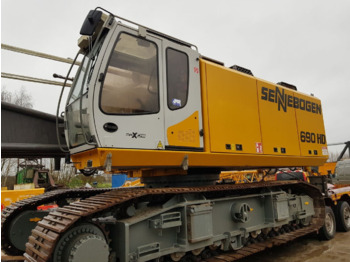 Crawler crane SENNEBOGEN