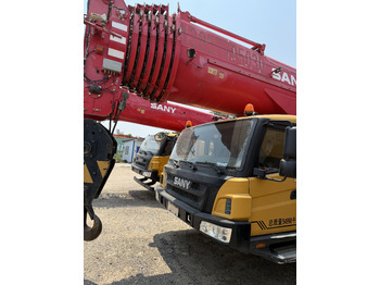 Mobile crane SANY