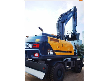 Wheel excavator HYUNDAI