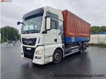 Curtain side truck MAN TGX 26.440