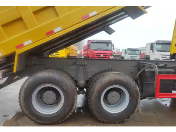 Tipper Howo 371: picture 3 Tipper Howo 371: picture 3