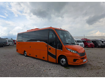 New Coach Iveco Daily: picture 3