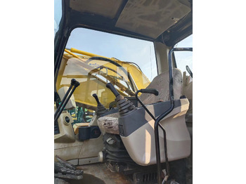 Crawler excavator CATERPILLAR 325C: picture 4