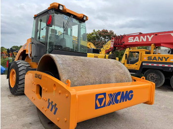Road roller XCMG XS143J