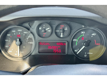 Refrigerated delivery van : picture 5