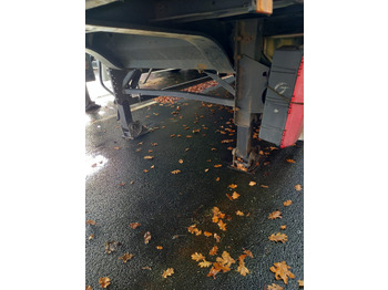 Closed box semi-trailer KRONE: picture 5 Closed box semi-trailer KRONE: picture 5