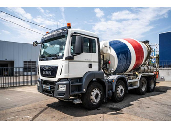 Concrete mixer truck LIEBHERR