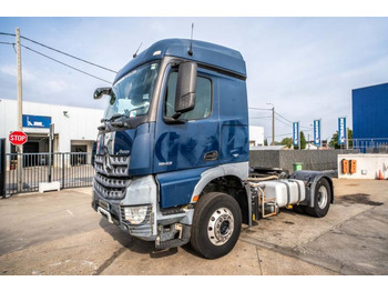 Tractor unit MERCEDES-BENZ Actros 1843