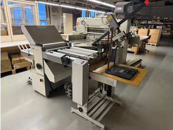 Folding machine