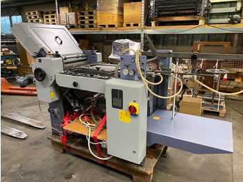 Folding machine