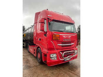 Tractor unit IVECO Stralis 440