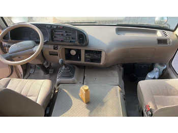 Minibus, People carrier TOYOTA Coaster: picture 3