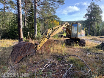Excavator CATERPILLAR