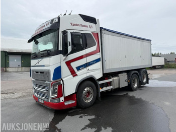 Truck VOLVO FH16
