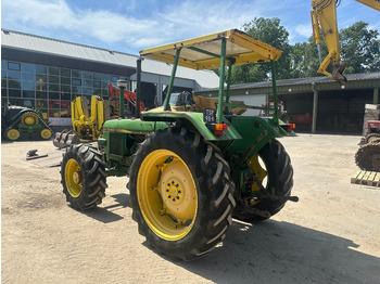 Straddle tractor John Deere 1640 4x4: picture 5