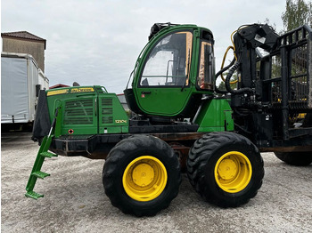 Forwarder John Deere 1210E 10m CF710 KRAN: picture 2