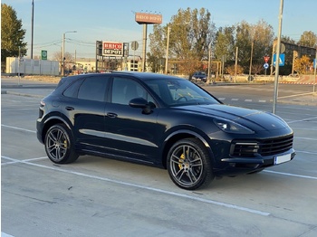 Car PORSCHE