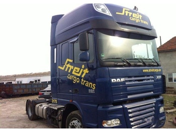 Tractor unit DAF XF 105