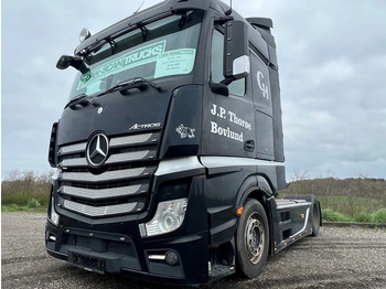 Tractor unit MERCEDES-BENZ Actros 1843