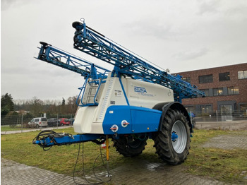 Trailed sprayer INUMA