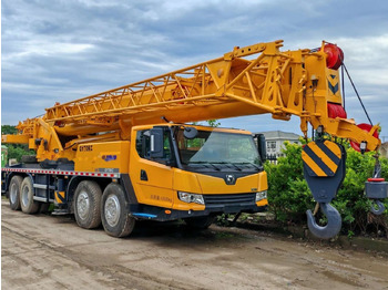 Mobile crane XCMG QY70KC