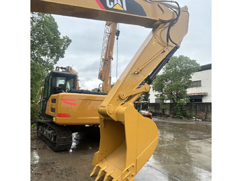 Crawler excavator CAT320D: picture 5