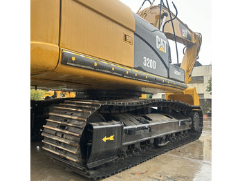 Crawler excavator CAT320D: picture 4