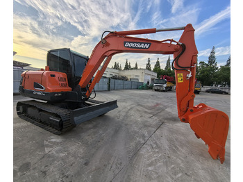 Crawler excavator Doosan Dx60  Crawler Excavator: picture 2