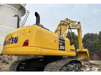 Crawler excavator KOMATSU PC200-8