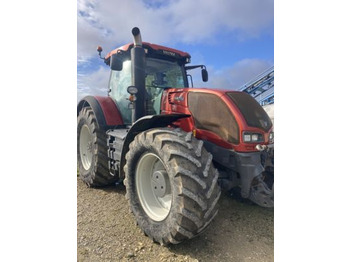 Farm tractor VALTRA S293