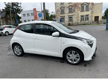 Car Toyota Aygo II Toyota Aygo 1.0 VVT-i JBL Edition bezyna+LPG Salon PL 2020: picture 3