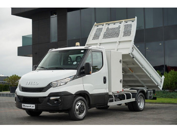 Tipper van IVECO
