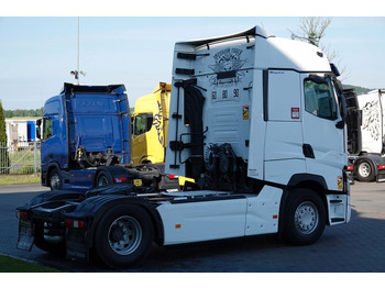 Tractor unit Renault T 520 / 13L / MAXISPACE / RETARDER / SALONKA Renault T 520 / 13L / MAXISPACE / RETARDER / SALONKA: picture 4 Tractor unit Renault T 520 / 13L / MAXISPACE / RETARDER / SALONKA Renault T 520 / 13L / MAXISPACE / RETARDER / SALONKA: picture 4