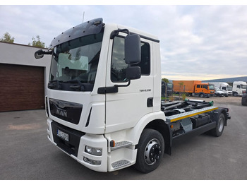 Hook lift truck MAN TGM 12.290