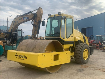 Compactor Bomag Shantui BW219DH: picture 4