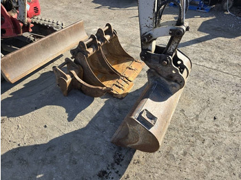 Mini excavator Takeuchi TB 23 R: picture 5