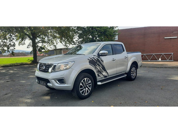 Pickup truck NISSAN Navara