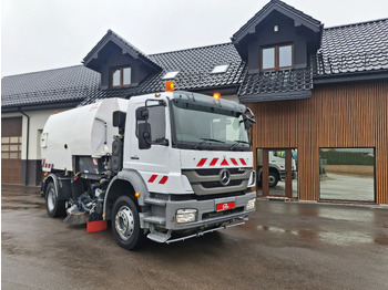 Road sweeper JOHNSTON