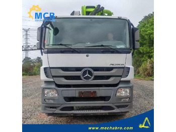 Concrete pump truck ZOOMLION