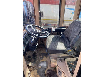 Wheel loader CAT 960 F: picture 5