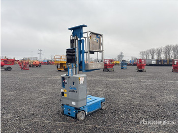 Vertical mast lift GENIE