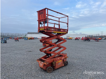 Scissor lift JLG