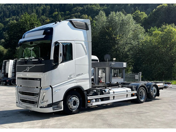 Cab chassis truck VOLVO FH 500