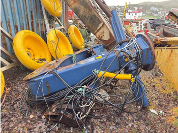 Truck mounted crane PALFINGER