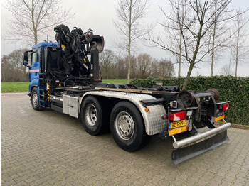 Container transporter/ Swap body truck, Crane truck MAN TGS 26.360 with palfinger Z crane, remote controled crane: picture 5 Container transporter/ Swap body truck, Crane truck MAN TGS 26.360 with palfinger Z crane, remote controled crane: picture 5