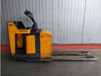 Pallet truck Jungheinrich ERE 120: picture 2