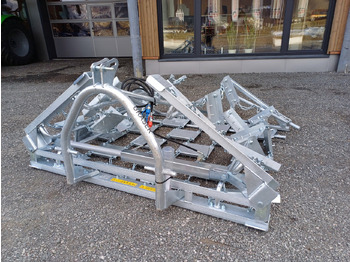 Chain harrow
