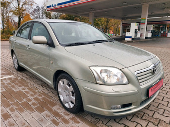 Saloon car TOYOTA